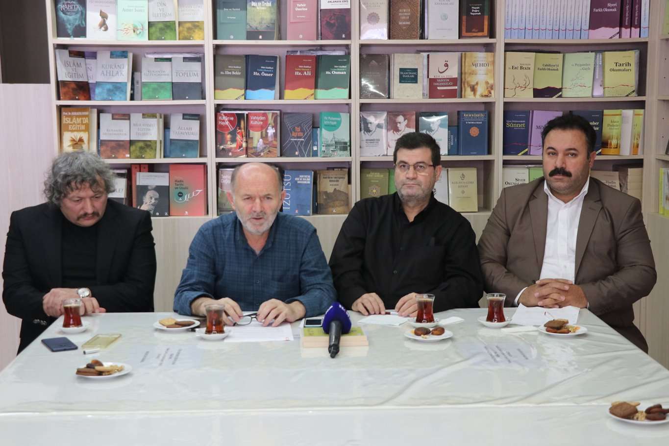 Cumhuriyetin ilanıyla Müslümanlar ne kaybetti? Cumhuriyetin ilanıyla Müslümanlar ne kaybetti?